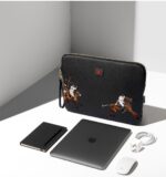 ⁦Santa Barbara Polo & Racquet Club Laptop & Tablet Sleeve CAINE-Black⁩ - الصورة ⁦2⁩
