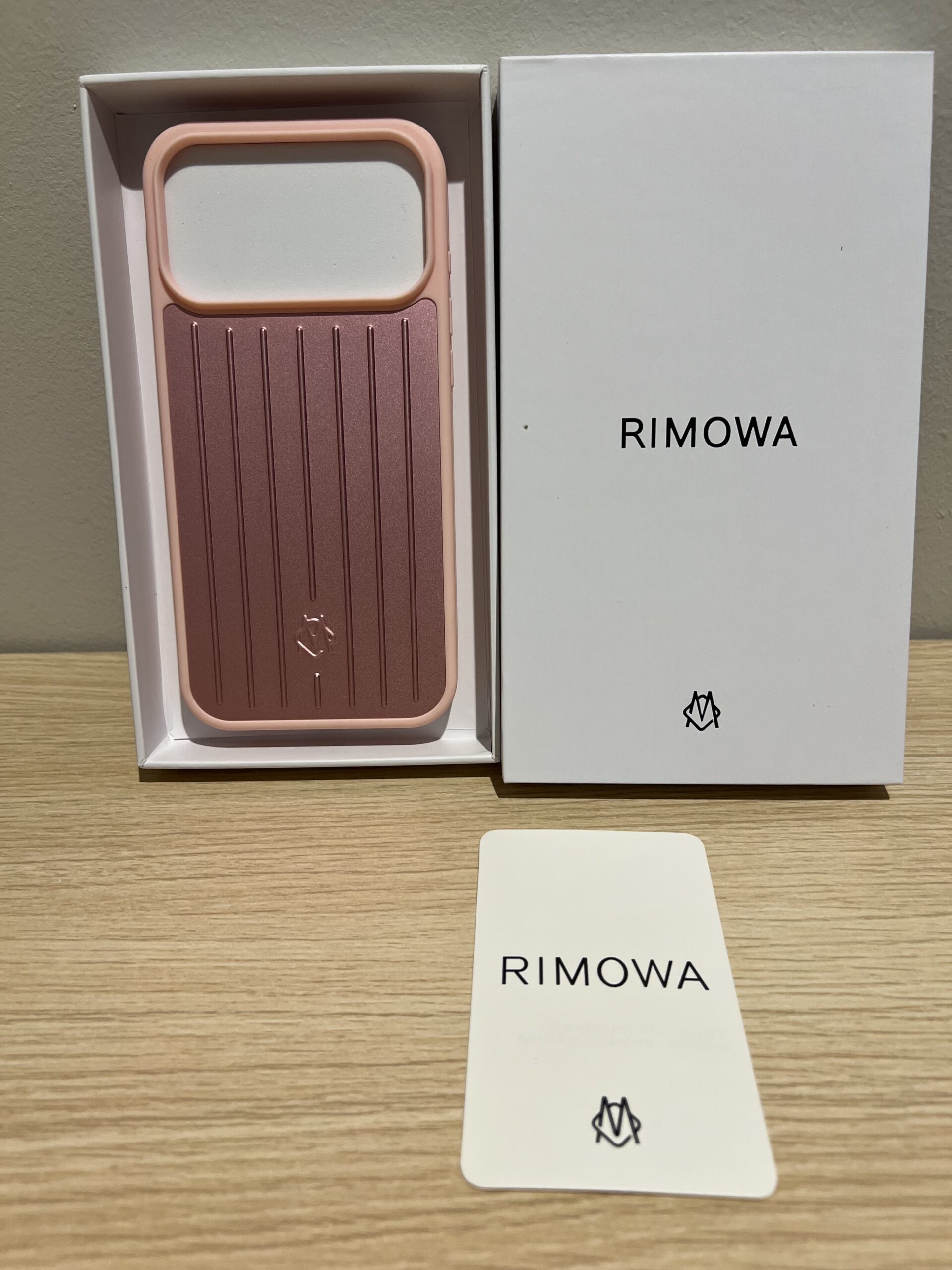 IMG_1110 RIMOWA for 17 pro & 17 Pro Max-Pink - الصورة 1